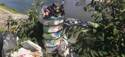 Orléans : vague de déchets sur les bords de Loire (photos)