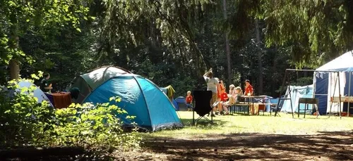 Les vacances solidaires : "renoncer à ses congés est un signe fort...