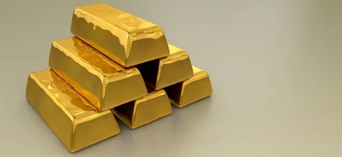 Un homme s'offre un masque en or pour se protéger du Covid-19 !...