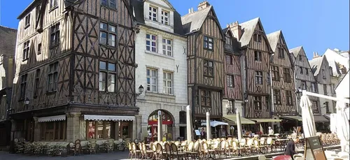 Le masque finalement obligatoire en journée à Tours