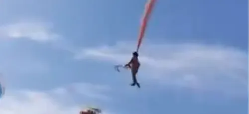 Une fillette emportée dans les airs par un cerf-volant (vidéo)