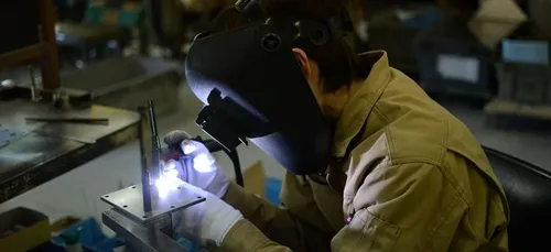 Emplois francs : dispositif renforcé pour les jeunes des quartiers...