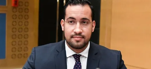 Positif au Covid, Alexandre Benalla hospitalisé après une...
