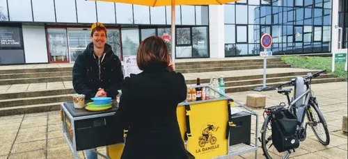 Le premier food-bike d’Angers sillonne la ville pour la pause...
