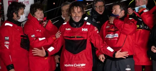 Vendée Globe : Bestaven vainqueur à l'issue d'une nuit de folie