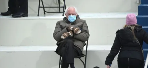 Les moufles de Bernie Sanders bientôt commercialisées !