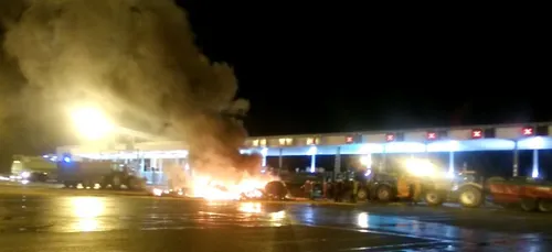 Vidéo - Manifestation d'agriculteurs : l’A10 bloquée dans les deux...