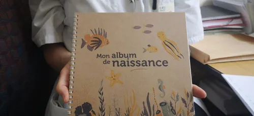 CHU d’Angers : un album de naissance pour les bébés nés sous X