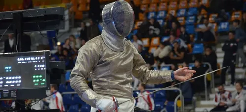 Reprise des compétitions internationales d'escrime : la sabreuse...