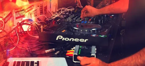 Angers : la Péniche prend l’eau et pourrait fermer définitivement