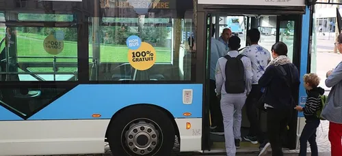 Coup d’envoi des bus gratuits à Niort