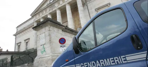 Il tue sa compagne de 159 coups de ciseaux et fait appel