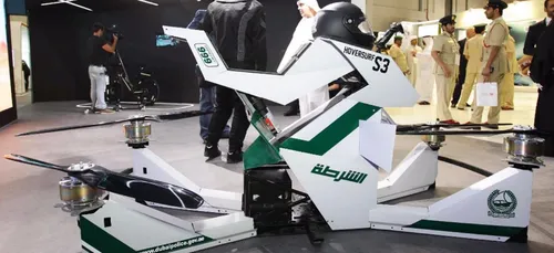 Des motos volantes pour la police !