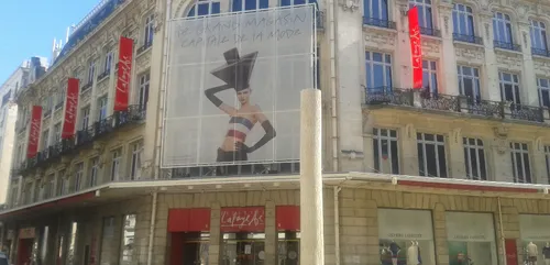 Les galeries Lafayette vont céder 22 magasins