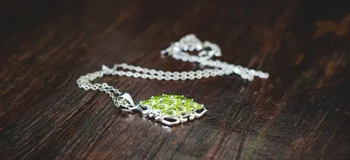 Paris : un braquage impressionnant dans une bijouterie