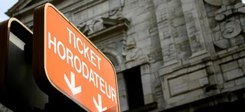 Le stationnement devient gratuit à Tours suite aux problèmes des...