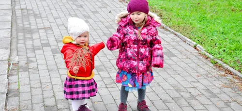 Charente-Maritime : on a inventé des vêtements qui grandissent avec...