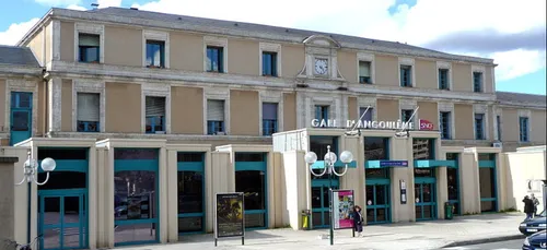 Angoulême : les gardiens de prison sont allés accueillir la...