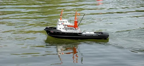 Leur bateau Playmobil parcourt plus de 10 000 km en mer !