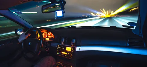 Flashé à 185 km/h avec sa mère de 84 ans comme copilote