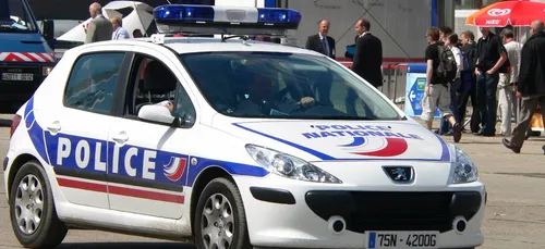 Ils livrent 67 kg de cannabis à des policiers en civil