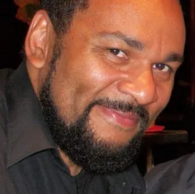 Loiret : Dieudonné se produit sur un parking !