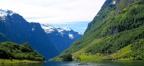 Il lui renvoie ses photos de vacances un an après