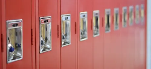 Loiret : L’Etat va rembourser le prix d’un objet confisqué au lycée...