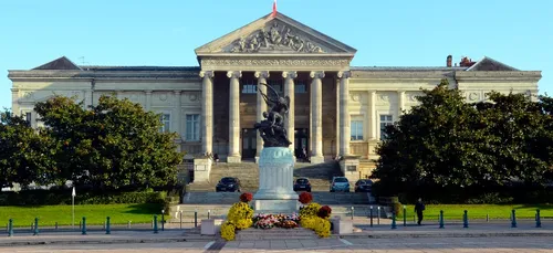 Cholet : il frappe sa conjointe, enceinte de 7 mois