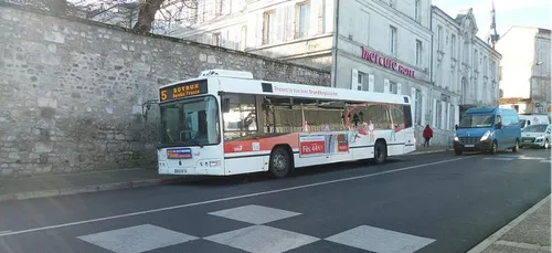 Angoulême : nouvelle agression, les chauffeurs de bus cessent le...