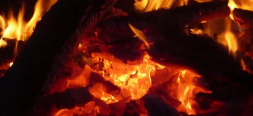 Ruffec : une entreprise ravagée par les flammes, plusieurs...