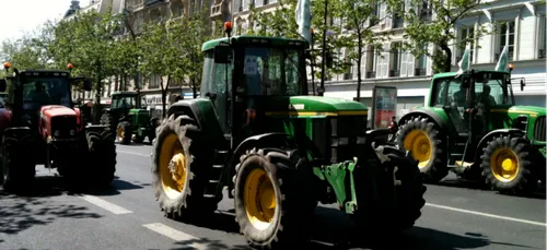 Orléans : les agriculteurs manifestent depuis ce matin