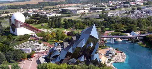 Poitiers : le Futuroscope face à des arnaques !