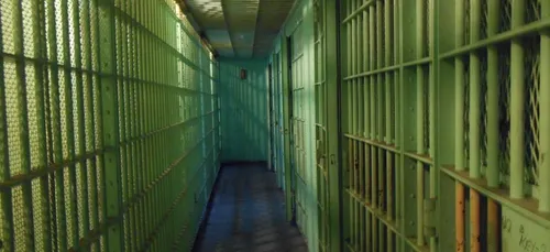 Poitiers Vivonne : un détenu a agressé cinq agents pénitentiaires