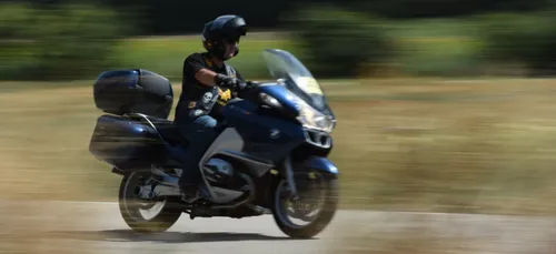 Charente-Maritime : un motard gravement blessé, finalement décédé