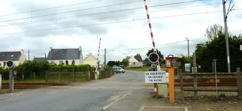 Deux-Sèvres : après une dispute, elle place la voiture sur les rails