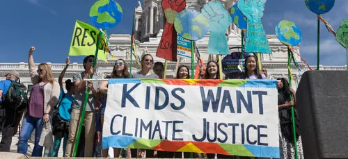 Climat : les lycéens dans la rue pour rappeler son devoir à l’Etat