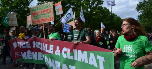 Manifestation pour le climat : une limougeaude porte plainte suite...