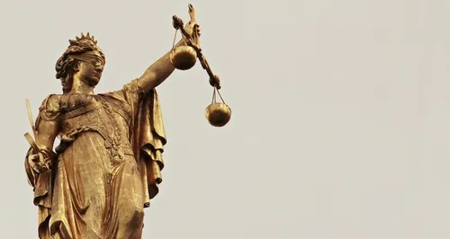 Poitiers : une médium condamnée pour sorcellerie sur des fillettes