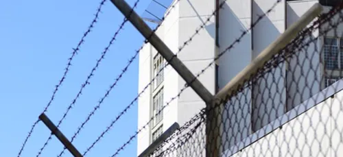 Angers : un évadé de prison retrouvé suite à une plainte de sa...