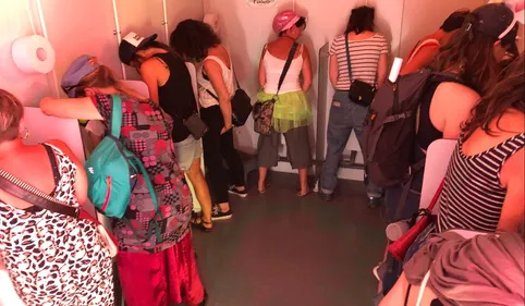 Pisse-Debout : un objet révolutionnaire pour permettre aux femmes...