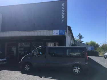 Un minibus flambant neuf pour les adhérents de la Scoope à Saumur