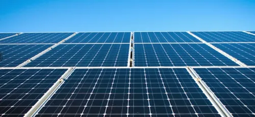 Vienne : la 2ème centrale photovoltaïque flottante de France prend...