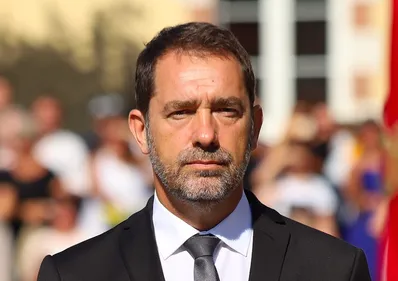 Christophe Castaner veut donner une médaille d’honneur à des jeunes...