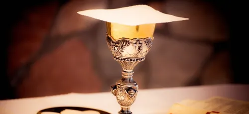 Vienne : un voleur dérobe la quête et boit le vin de la messe