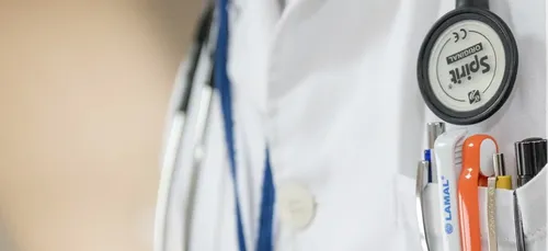 Le procès du chirurgien pédophile Joël Le Scouarnec s’ouvre...