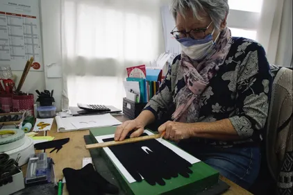 Coronavirus : des gants en tissu antivirus fabriqués en Haute-Vienne
