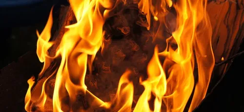 Deux-Sèvres : gros incendie dans un hangar agricole