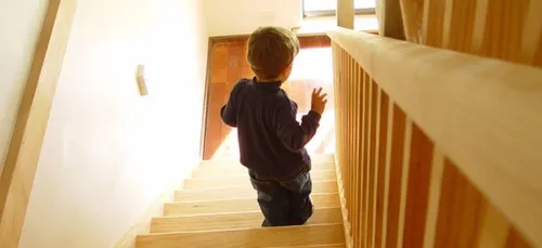 Loiret : la fillette est-elle vraiment morte après une chute dans...