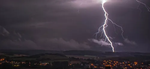 Météo : 41 départements placés en vigilance orange aux orages